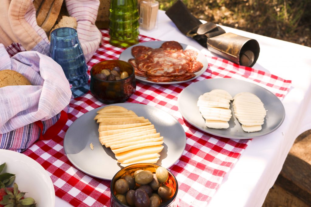 6. Pic Nic